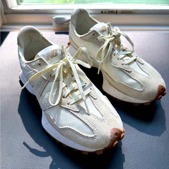 New Balance 327 Linen/Sea Salt - Picture 1 of 5